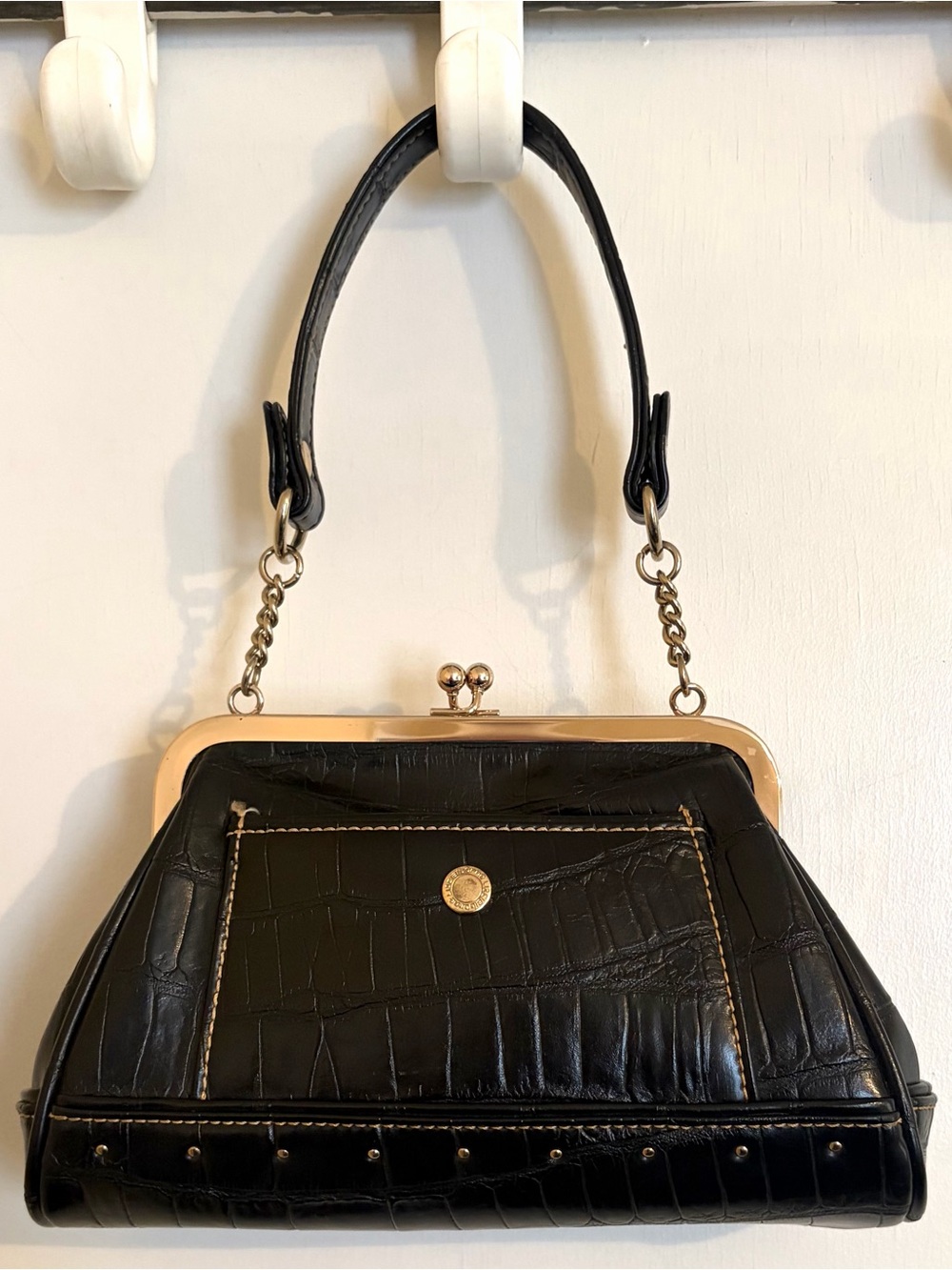 Liz Claiborne Vintage Style Black Croc Embossed Kiss Lock Frame Handbag